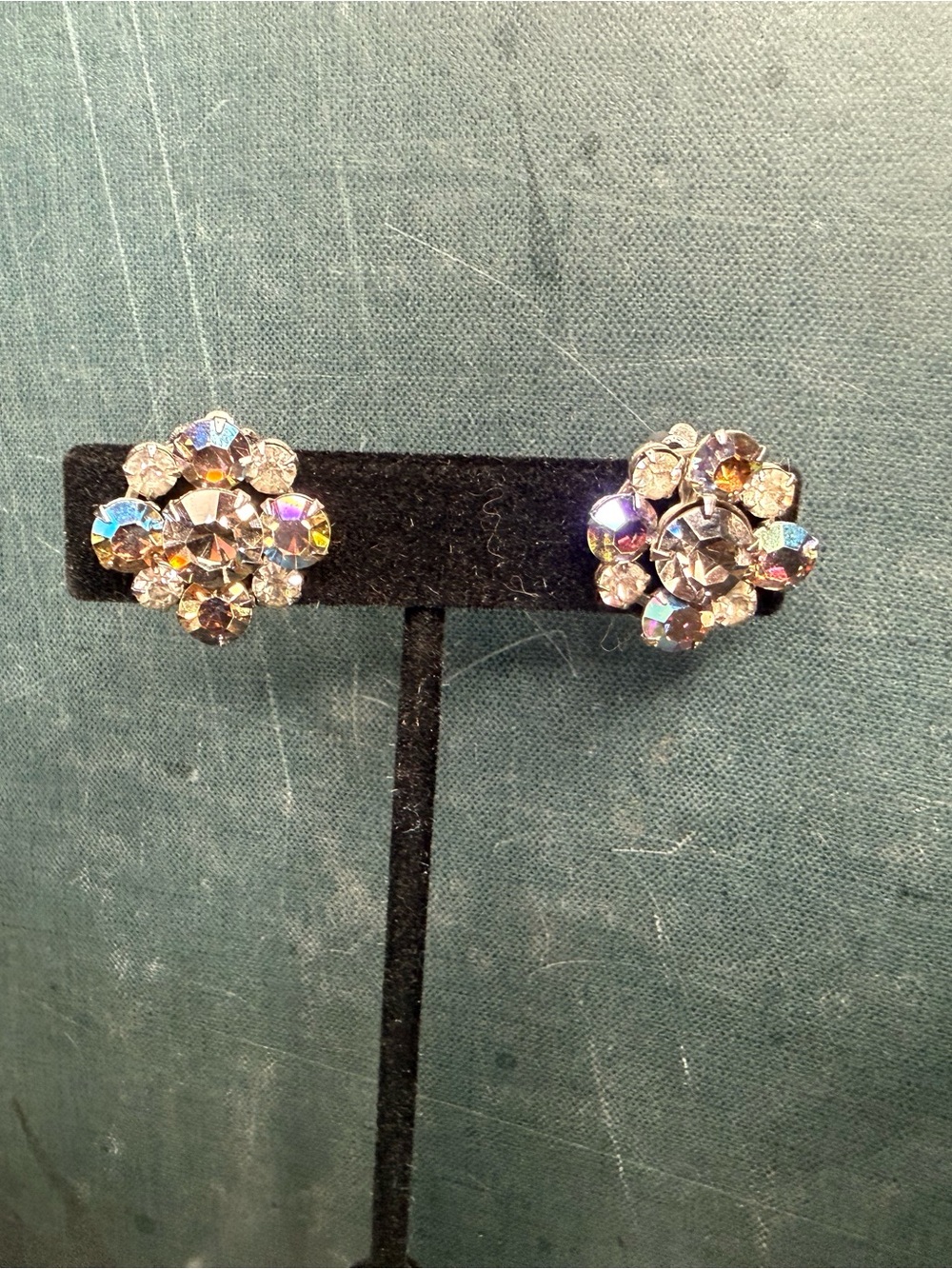 VTG Weiss Grey & Clear R.S. Aurora Borealis Clip On Earrings